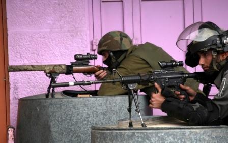 'هارتس': الشرطة الإسرائيلية ستستخدم بندقية القناصة ضد البدو في النقب
