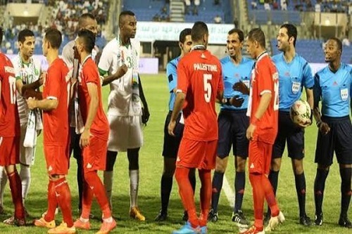 الخطوط الحمراء تظهر في مباراة السعودية وفلسطين
