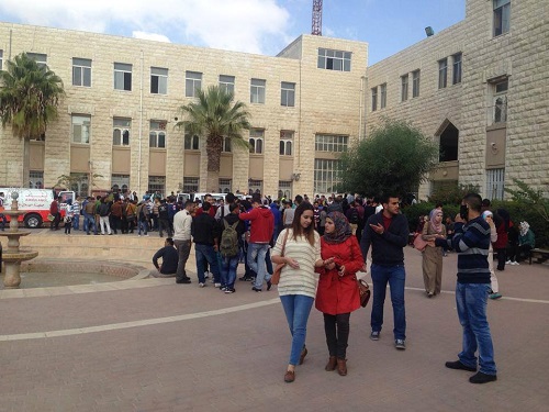 مجلس طلبة جامعة ابو ديس يعلق الدوام حتى اشعار اخر