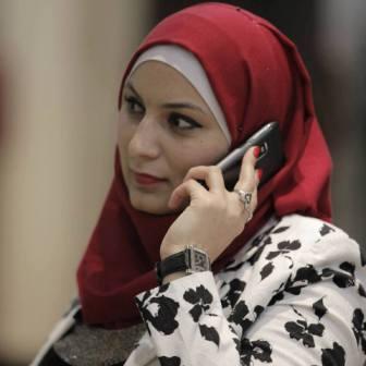  الاحتلال يعتقل مواطنة من البيرة
