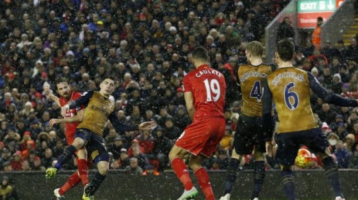 ليفربول ينتزع تعادلاً