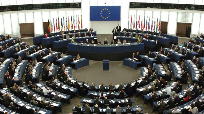 هآرتس: قرار صارم سيتخذه الإتحاد الأوروبي بحق 