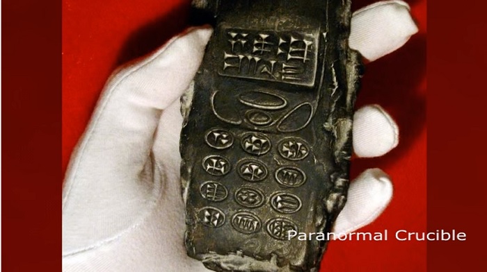 فيديو... العثور على هاتف جوال عمره 800 عام