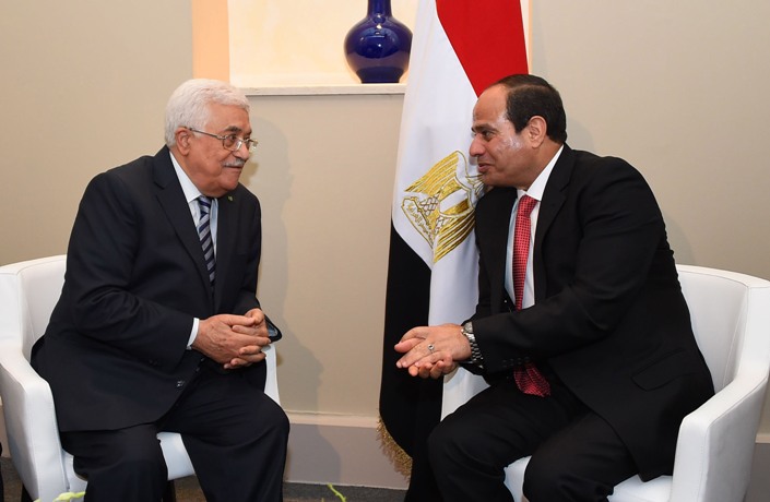 السيسي يخطط لانقلاب في السلطة الفلسطينية
