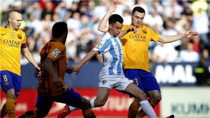 برشلونة يتخطى عقبة