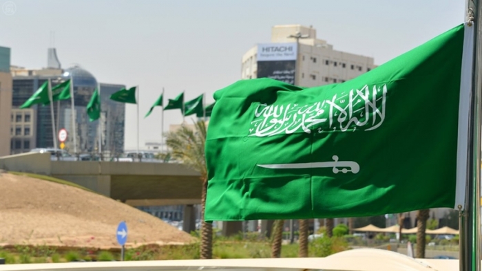 الرياض تستدعي السفير