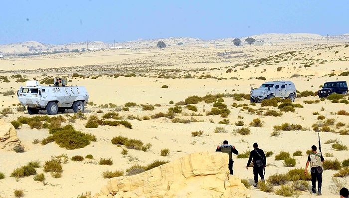  مقتل 12 من الجيش المصري