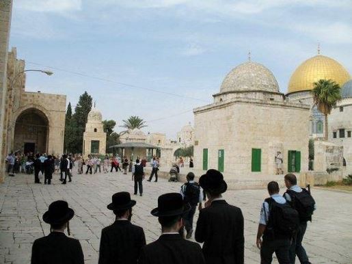 المستوطنون يعيدون اقتحام الأقصى اليوم 