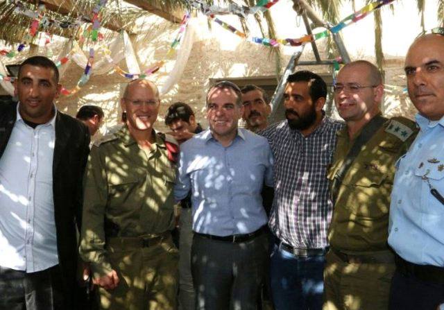 أمن السلطة يفرج عن أربعة فلسطينيين اعتقلوا على خلفية لقائهم بمستوطنين