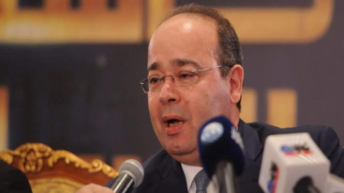 صور خامنئي في مصر تطيح برئيس قناة 