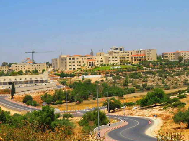 الجامعة العربية الامريكية تفوز بجائزة البنك الإسلامي للبحث العلمي في فئة 