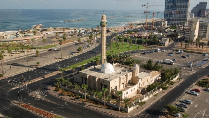 اللجنة الوزارية في 