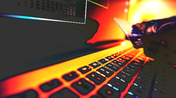 برمجيات ضارة تجبر أجهزة الصرف الآلي على إخراج الأموال
