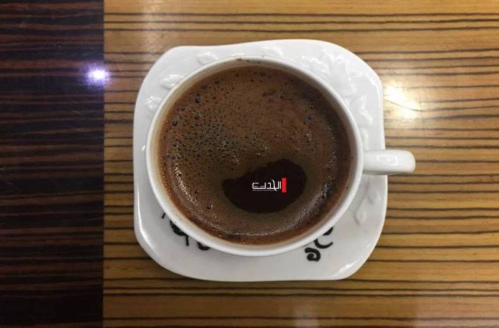 فنجان قهوة يكشف علاقة