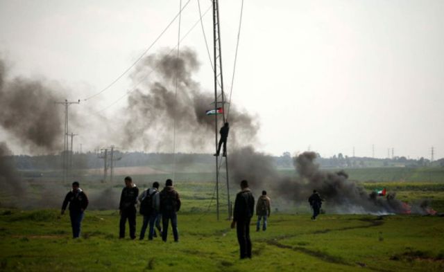 الاحتلال يقصف موقع