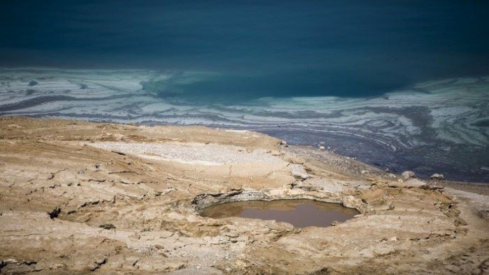  الحكومة الأردنية تحمل ‘إسرائيل‘ مسؤولية انخفاض منسوب البحر الميت

