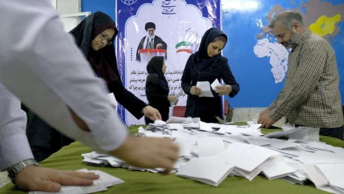 الإصلاحيون يتقدمون