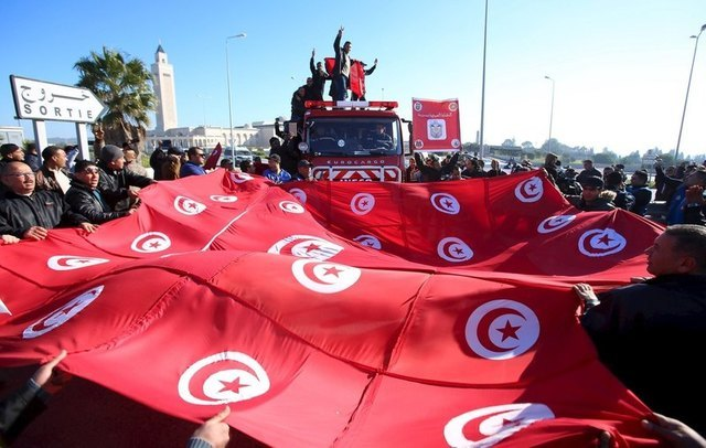 رفع حظر التجوال الليلي في تونس 