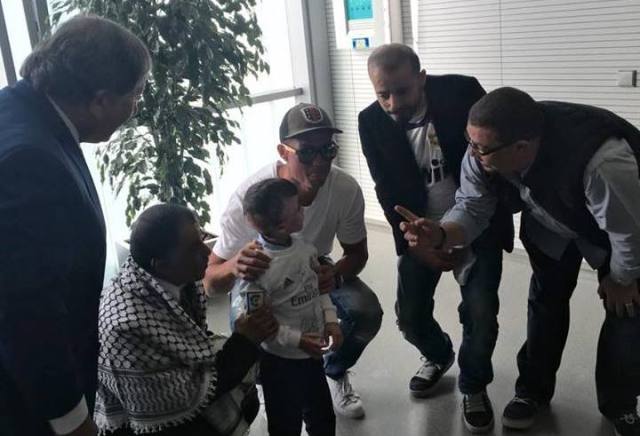 صور: أحمد دوابشة يقابل