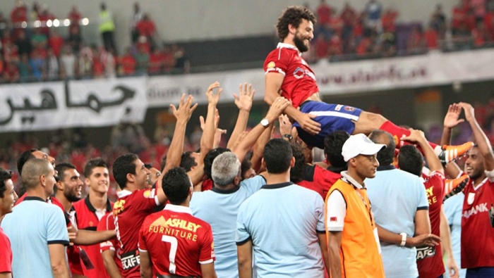 الأهلي المصري يهزم