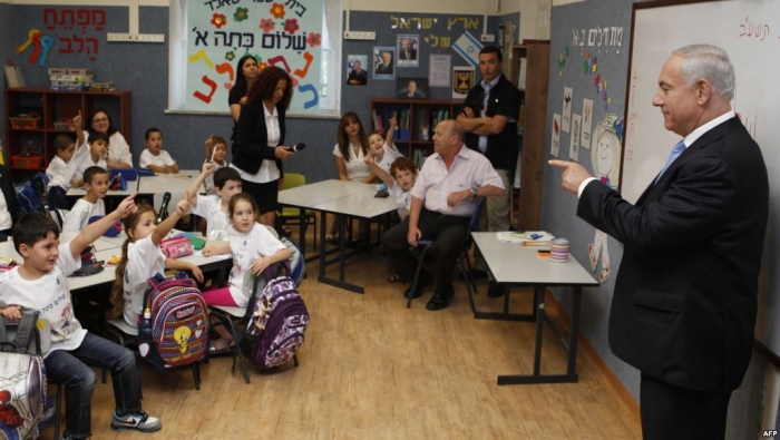 اللغة العربية «مقرر إجباري» في المدارس الاسرائيلية من الصف الخامس الابتدائي