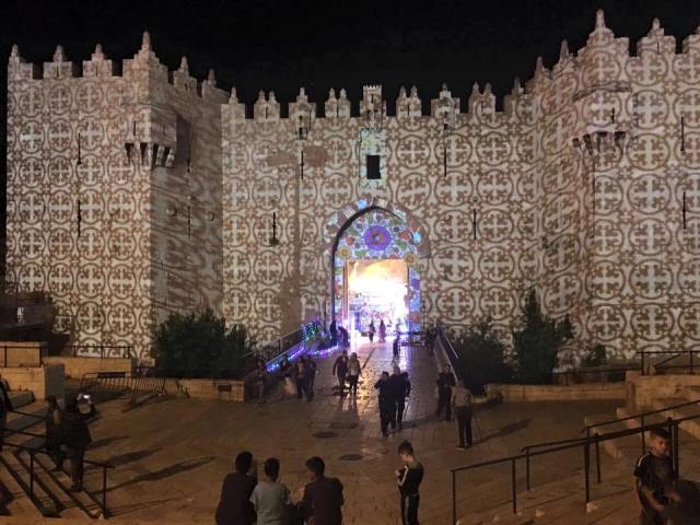 الاحتلال يقيم مهرجان 