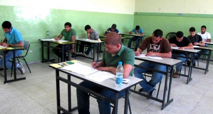 78 ألف طالب وطالبة يتوجهون لأداء امتحان 