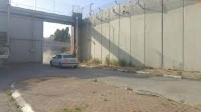 الاحتلال يفتح بوابة