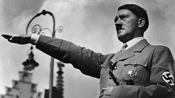 عودة هتلر الجديدة أثارت الغضب بين صفوف الجماعات اليهودية