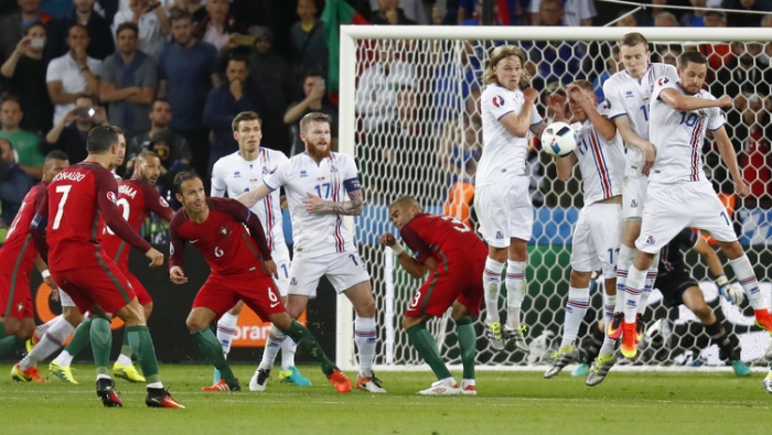يورو 2016| تعادل مخيب للبرتغال أمام أيسلندا (فيديو)
