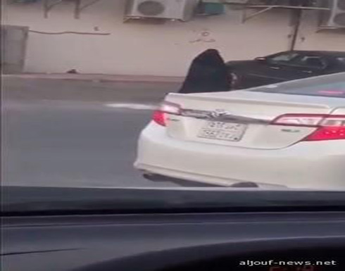 بالفيديو| متسولة تجمع المال وتغادر موقعها في سيارة فاخرة