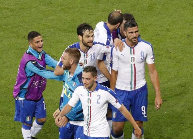 إيطاليا تتطلع للتأهل المبكر للأدوار الإقصائية عبر بوابة السويد
