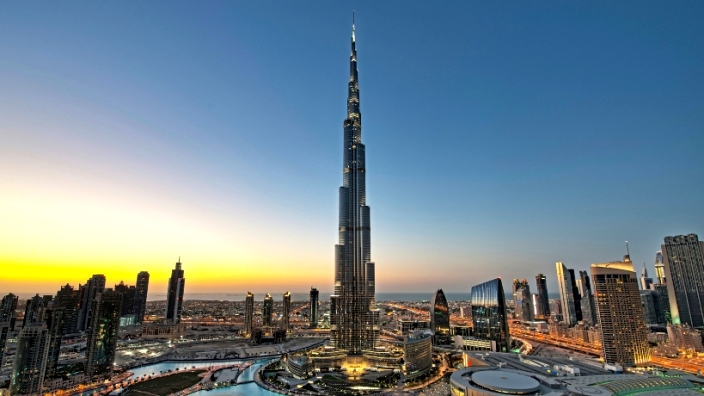 الإمارات الأولى عالمياً في قائمة أعلى الأجور المتوقعة
