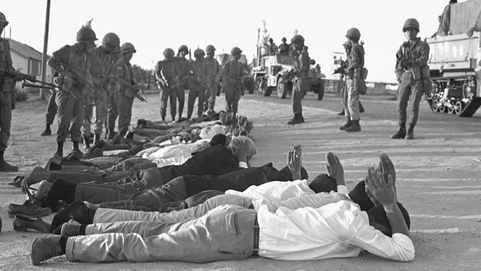 اسرائيل تكشف عن السلاح السري الذي منكنها من هزيمة الجيوش العربية في حرب “1967”