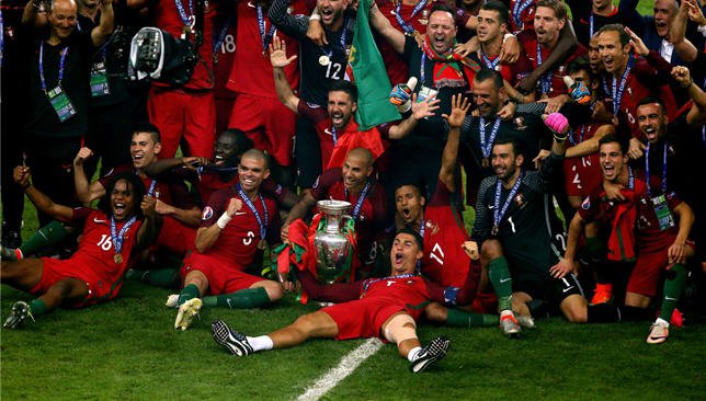 كم سيحصل كل لاعب برتغالي بعد التتويج باللقب ؟