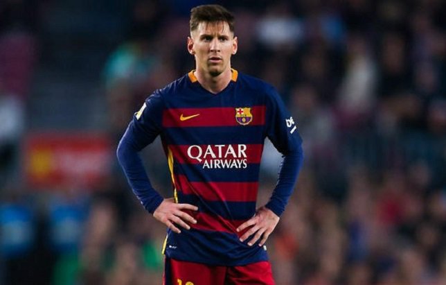 برشلونة يوضح حقيقة طلب ميسي الرحيل عن النادي

