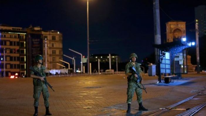 فورين أفيرز: لماذا نجح الجيش في مصر وفشل في تركيا؟