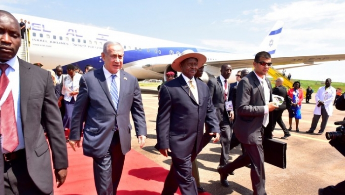 الرئيس الأوغاندي خلط بين إسرائيل وفلسطين أمام نتنياهو!