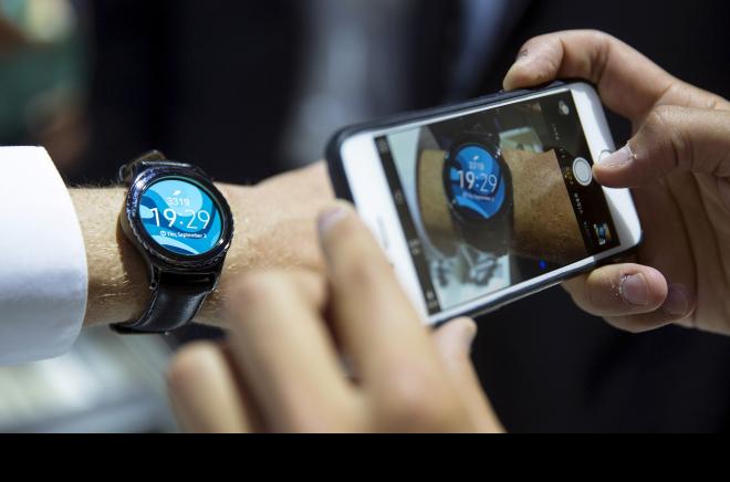 سامسونج تستعد لإطلاق ساعتها الذكية Gear S3 (صور)

