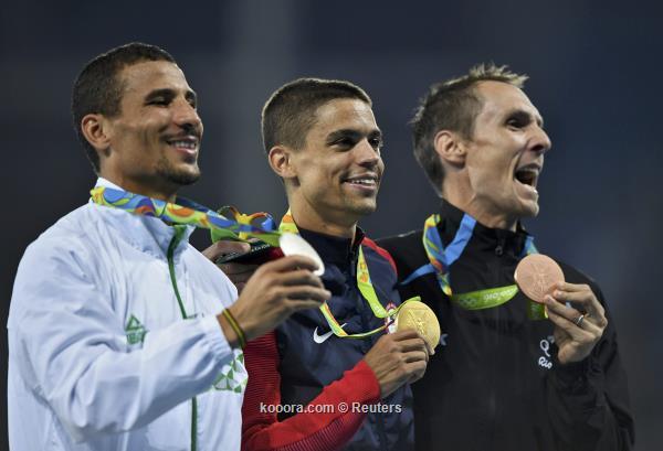 الجزائري مخلوفي يفوز بميداليته الثانية والـ 14 للعرب بأولمبياد ريو
