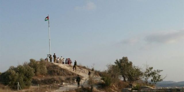 علم فلسطين يثير غضب المستوطنين في سبسطية