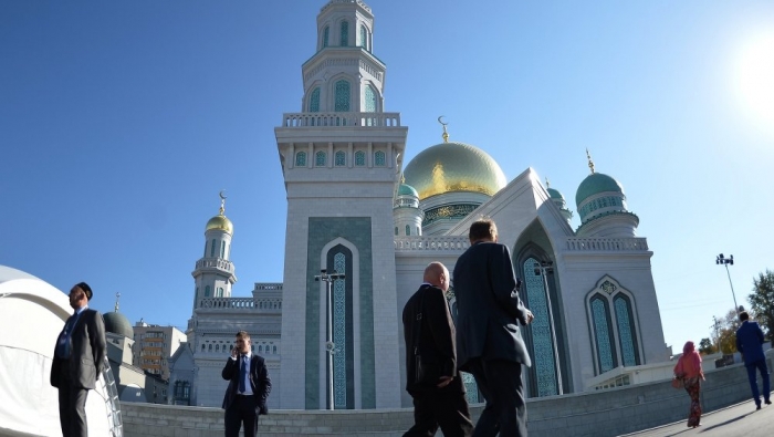 مسلمو روسيا يطلبون من الرئيس بوتين جعل عيدي الفطر والأضحى أيام عطلة