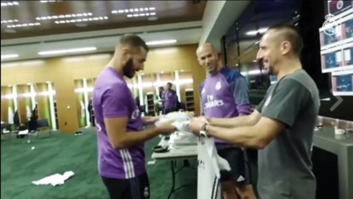 لقاء ثلاثي بين ريبيري وزيدان وبنزيما
