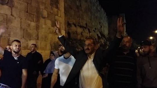 تراب القدس يحتضن جثمان الشهيد عليان بعد احتجازه 11 شهراً