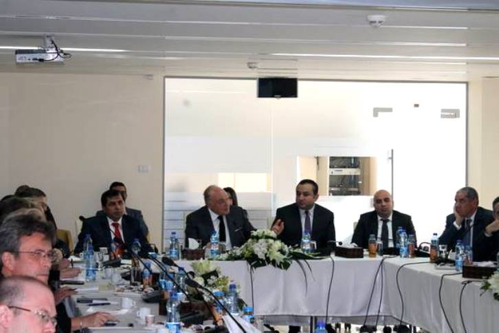 في اجتماعه مع الدول المانحة بشارة: موازنة وزارتي الصحة والتعليم شكلتا اكثر 35% من موازنة الحكومة