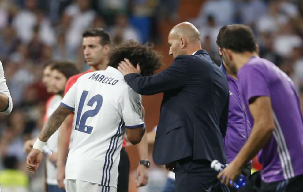 ريال مدريد يعلن عن نوعية إصابة مارسيلو ومدة غيابه

