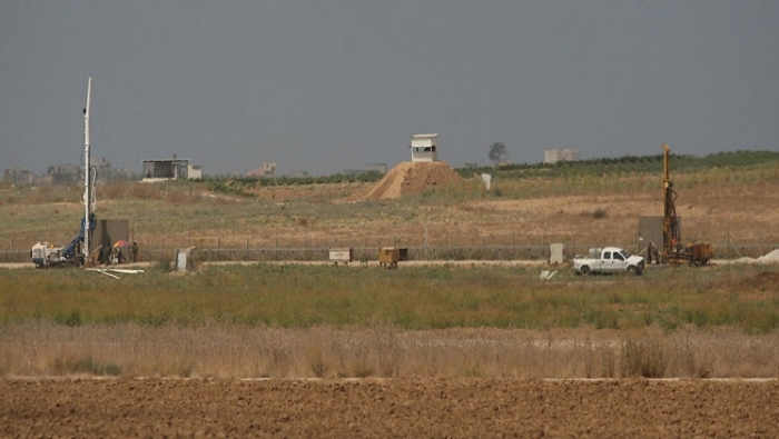 مسؤول عسكري إسرائيلي: الجدار الفاصل مع غزة مصيدة للموت 
