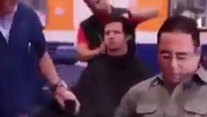 حوار بين حلاق مُلحد وزبون !؟ (فيديو)