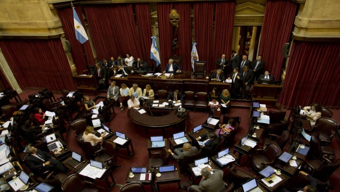 برلمانيون ونقابيون أرجنتينيون يعلنون تضامنهم مع الأسرى في سجون الاحتلال