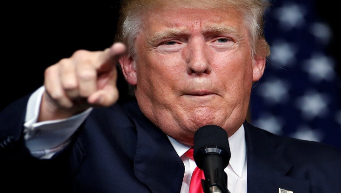 ترامب تشاجر ثلاث